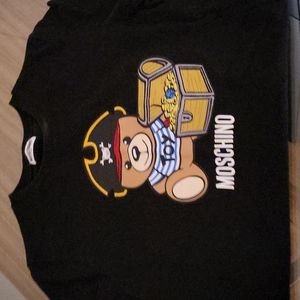 Girls Moschino T shirt 👕